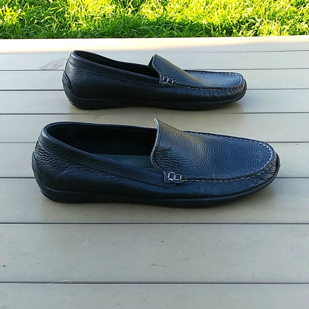 Tommy Bahama mocassins